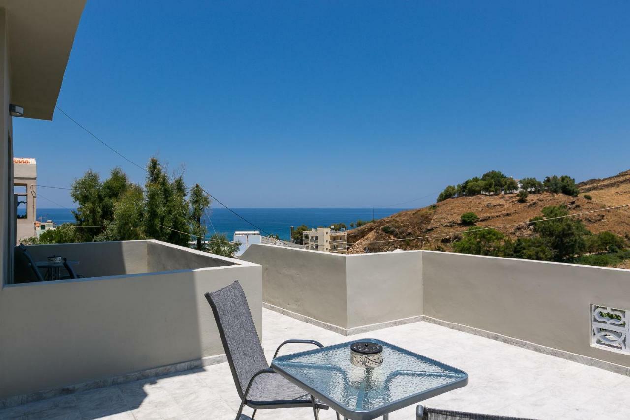 Elena's * Panormos (Crete)